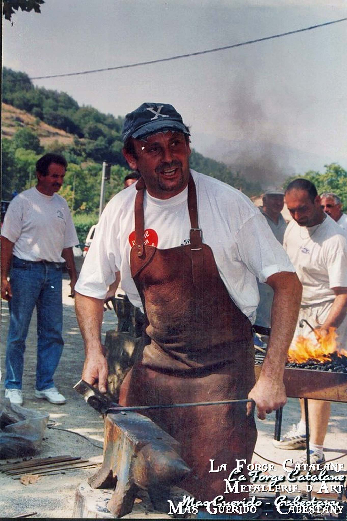 Louis Moles demonstration forge en public.jpg